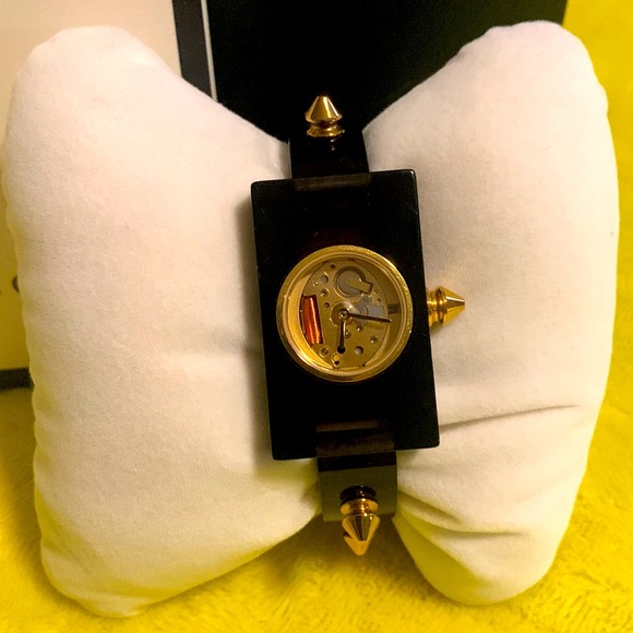 Gucci Plaxiglass & Stainless Steel Skeleton Stud Quart Watch - Picture 4 of 12